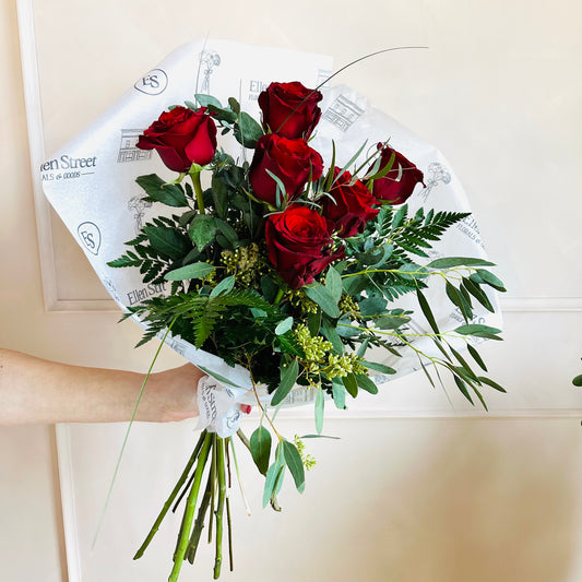 Half Dozen Roses Red