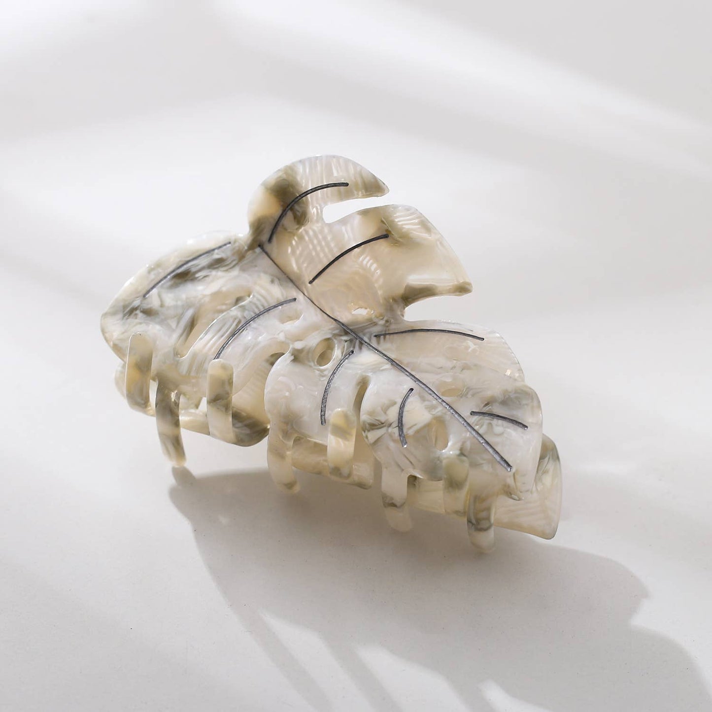 Monstera Leaf Claw Clip: Assorted